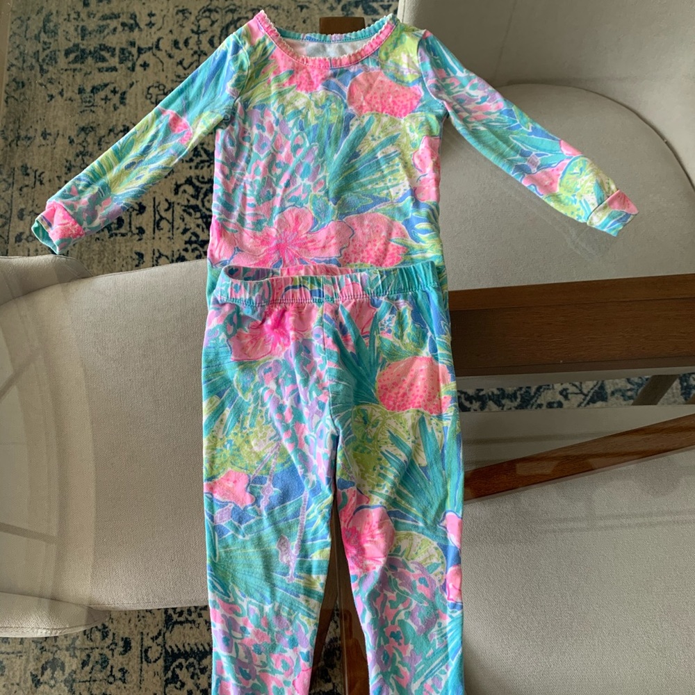 Kids Lilly Pulitzer pajamas
